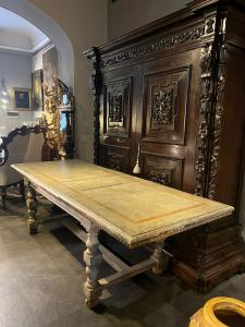 Grande tavolo XIX secolo